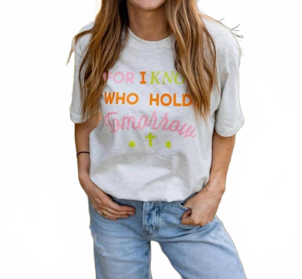 NEW JADELYNN BROOKE who holds tomorrow short sleeve top - plus in oatmeal
